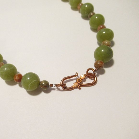 Gemstone necklace with Copper clasp - Picture 5 of 7